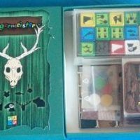 Interior de la caja del Jagermeister.