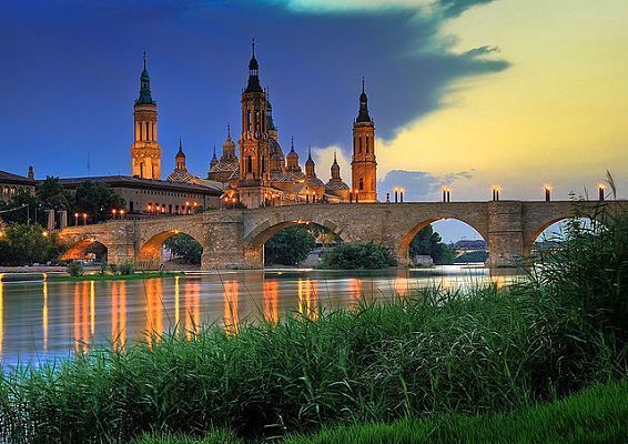 Transformaciones 640px-Basilica_del_Pilar-sunset by Paulo Brandao