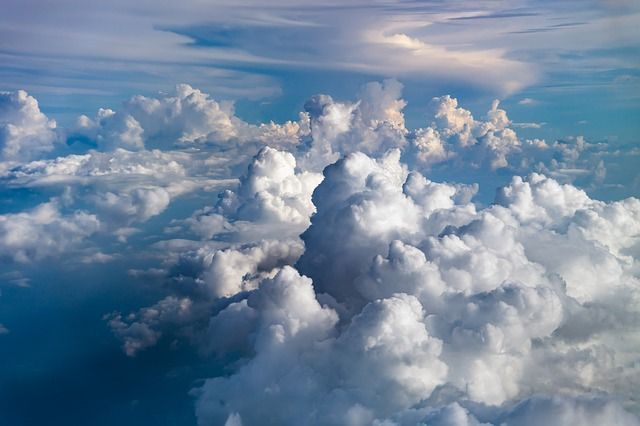 islas y nubes clouds-2085112_640